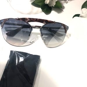 Happy holidays sale🙈❤️Prada sunglasses ❤️🙈
